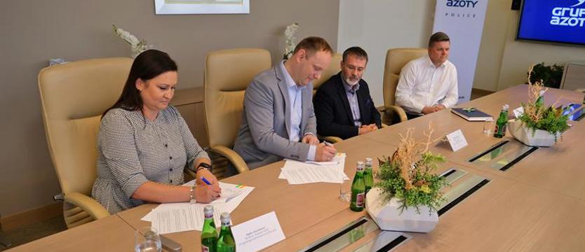 Praktyki dla uczniów, szkolenia dla nauczycieli