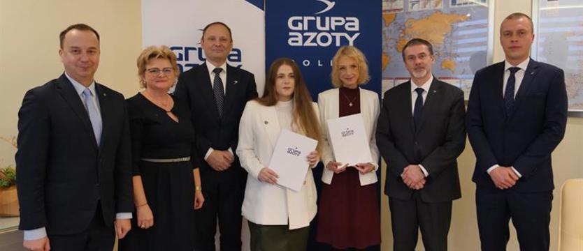 Nauka plus praktyka. Uniwersytet Szczeciński ramię w ramię z Azotami