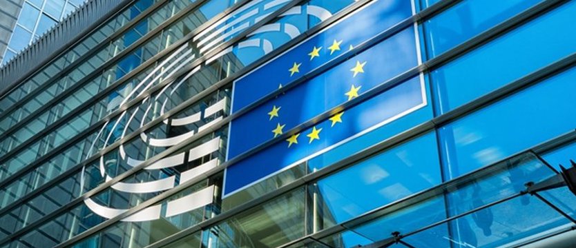 Ursula Von der Leyen: dostawy szczepionek pozwalają uodpornić 70 proc. populacji