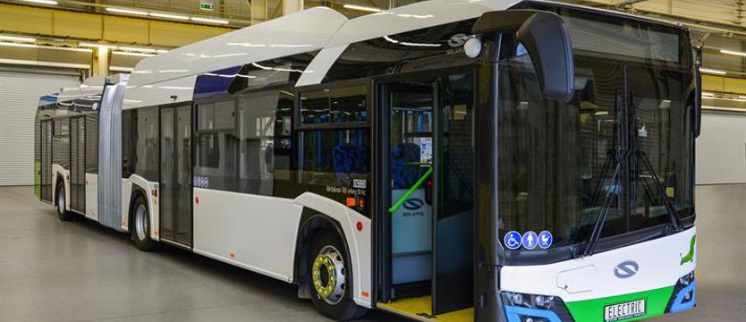 Elektrobusy i stacje ładowania. Jesienne nowinki w komunikacji