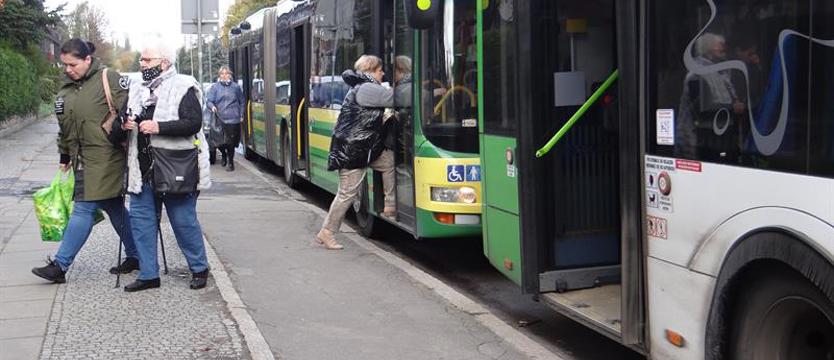 Skarżą się sprzedawcy, kierowcy, motorniczowie. Oni nie mają wolnych weekendów