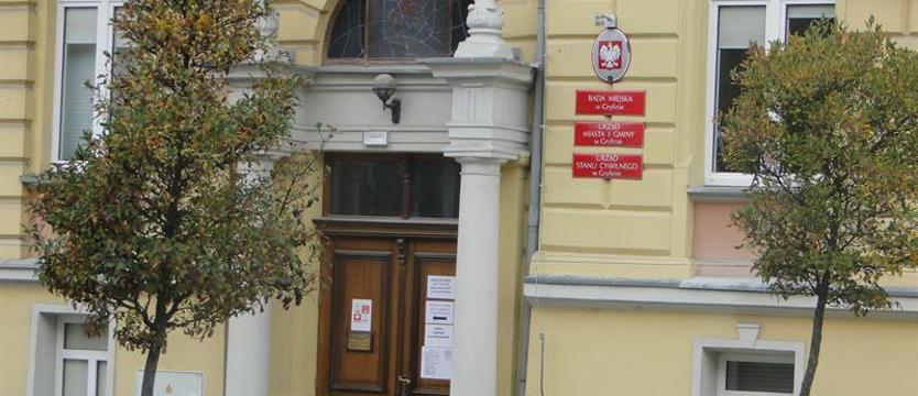 Uchwała śmieciowa coraz bardziej dzieli. Kogo potraktowano „w sposób szczególny”?