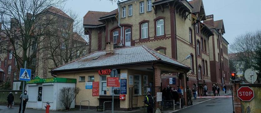 Można odwiedzać pacjentów szpitala na Pomorzanach. Ale są szczególne zasady