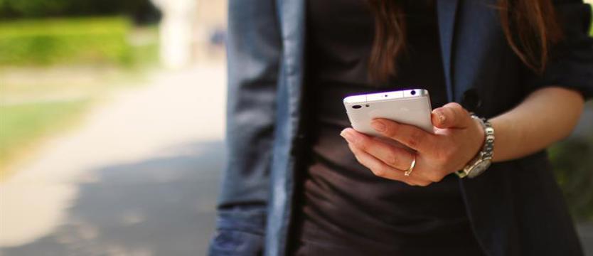 Pierwsza mobilna aplikacja ZUS. Na razie dla wniosków o „500+” i „300+”