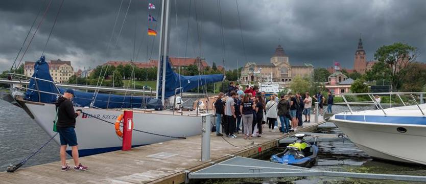 Po dwóch miesiącach morskiej wyprawy „Dar Szczecina” wrócił z Islandii