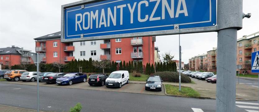 Dewastacje aut na prawobrzeżu