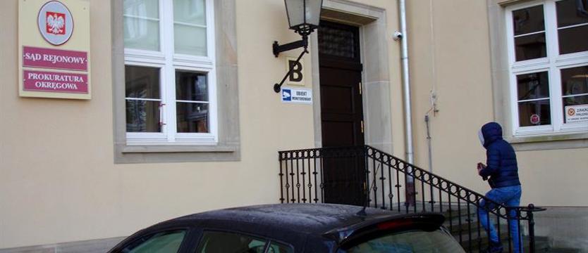 Zlecili zabójstwo białogardzkiego policjanta. Dostarczyli mordercy broń, grozi im dożywocie