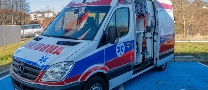 Karetka dla Ukrainy. Szczecińskie pogotowie dzieli się tym, co ma