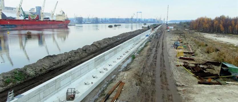 Portowa inwestycja w rejonie Kanału Dębickiego