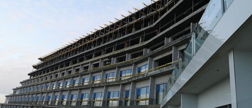 Czy będzie Forum Ekonomiczne w Pobierowie? Gołębiewski czeka na bankowe kredyty