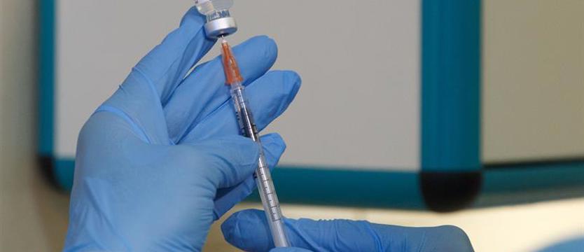 Badania: jakość męskiego nasienia poprawia się po szczepieniach przeciwko COVID-19