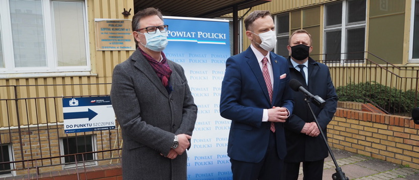 Wojewoda w Policach: Naszym orężem w tej walce są szczepienia