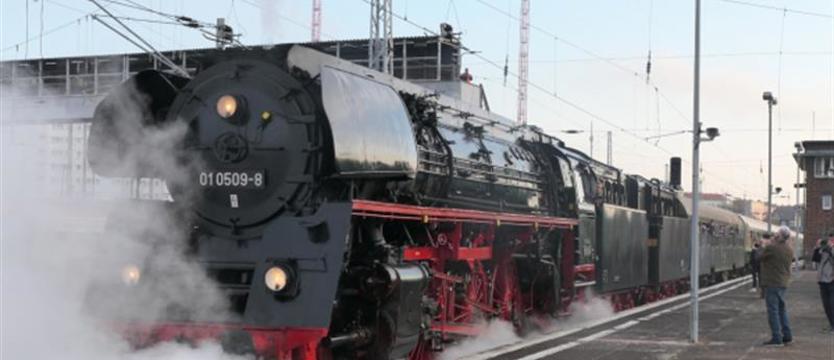 Przejażdżka lokomotywą parową