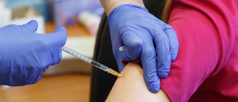 Zespół PAN ds. COVID-19 apeluje o szczepienie uczniów i personelu szkół