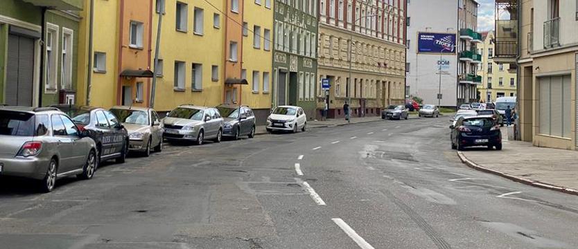 Ulica Emilii Plater w Szczecinie do przebudowy. Podpisali umowę