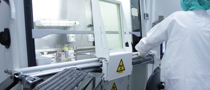 Ministerstwo Zdrowia: 2543 nowe przypadki zakażenia koronawirusem, 25 zgonów