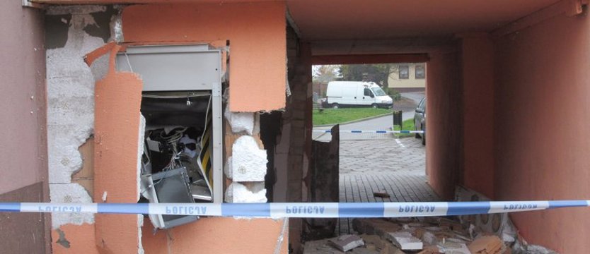 Włamanie do bankomatu w Lipianach