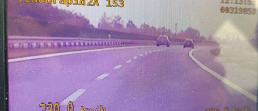 Zatrzymany mieszkaniec Szczecina. 21-latek pędził z prędkością 230 km/h