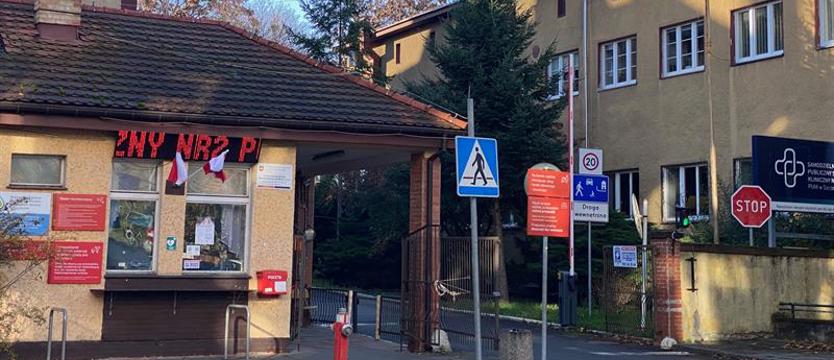 Bez odwiedzin i planowych przyjęć w szpitalu na Pomorzanach