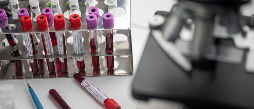 Komisja Europejska zatwierdziła umowę na szczepionki od Pfizer-BioNTech