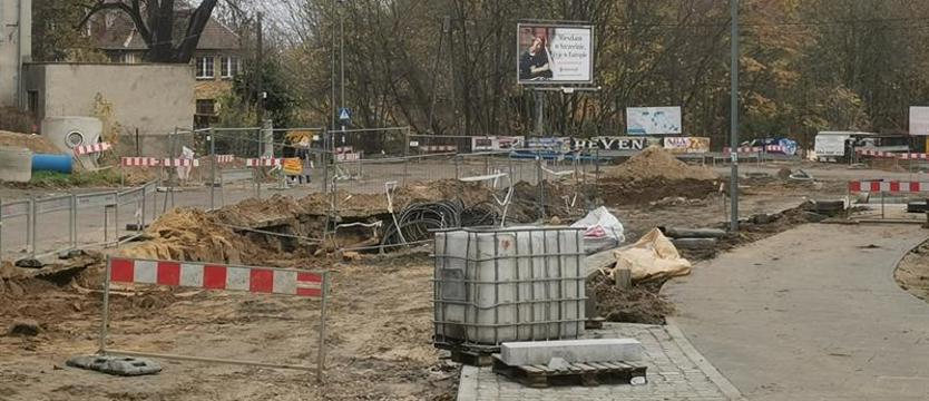 Rondo w Zdrojach się ślimaczy. Kierowcy się irytują