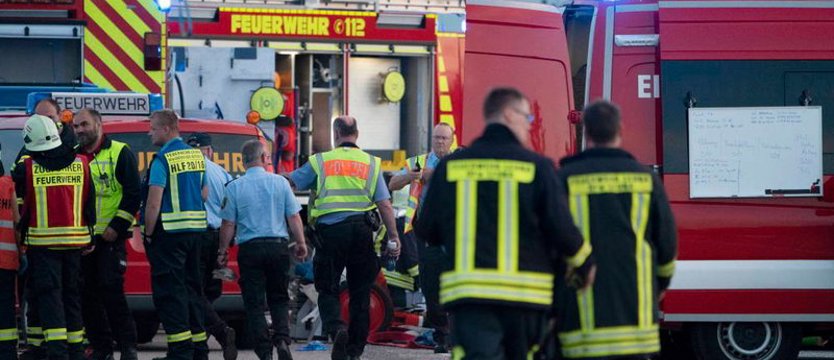 Wypadek polskiego autokaru na autostradzie w Niemczech. Ponad 50 rannych