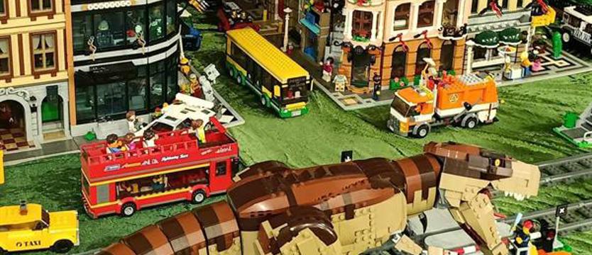 Miniaturowe pociągi wjechały do szkoły