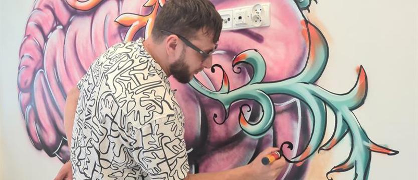 Magiczny Świat Neuronów czyli graffiti w szpitalu