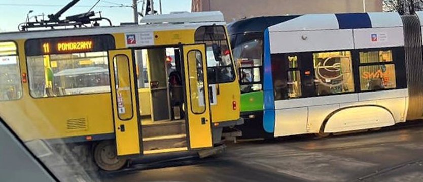 Zderzenie tramwajów. Paraliż na pl. Rodla