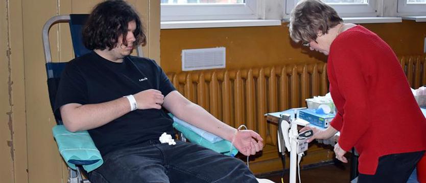 Młoda krew nadal ratuje życie