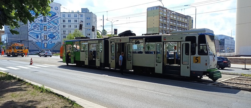 Połamane pantografy. Stanęły tramwaje w ul. Matejki
