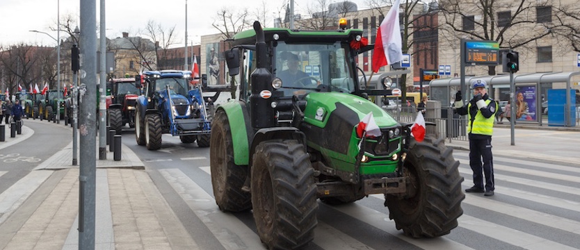 Rolnicy protestują i domagają się referendum w sprawie Zielonego Ładu