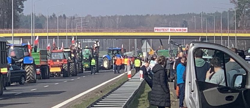 Niedzielny protest rolników. Utrudnienia na drogach regionu