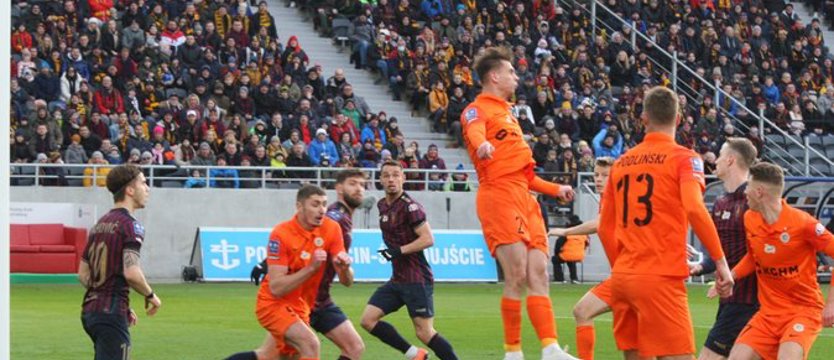 Piłka nożna. Półgodzinny koncert Pogoni, później nerwy i... Biczachczjan