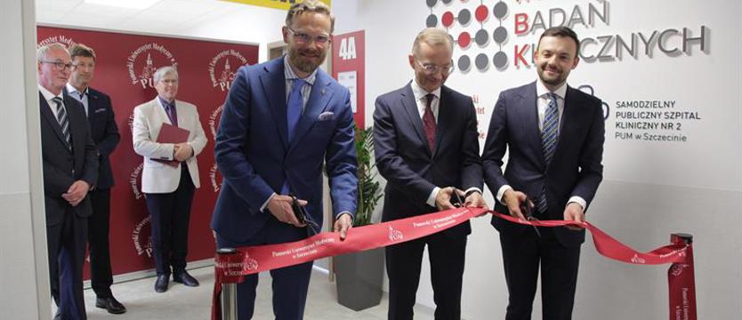 PUM otworzył Centrum Wsparcia Badań Klinicznych. Efektem mają być nowe leki i terapie