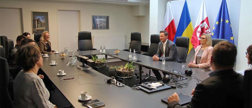 Niepełnosprawni uchodźcy jadą do Niemiec. Przystań czeka w Bielefeld