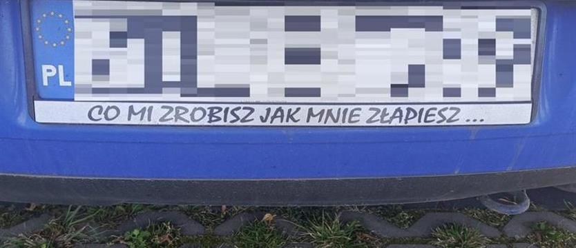 Co mi zrobisz, jak mnie złapiesz? Kierowca usłyszał odpowiedź na dowcipny napis
