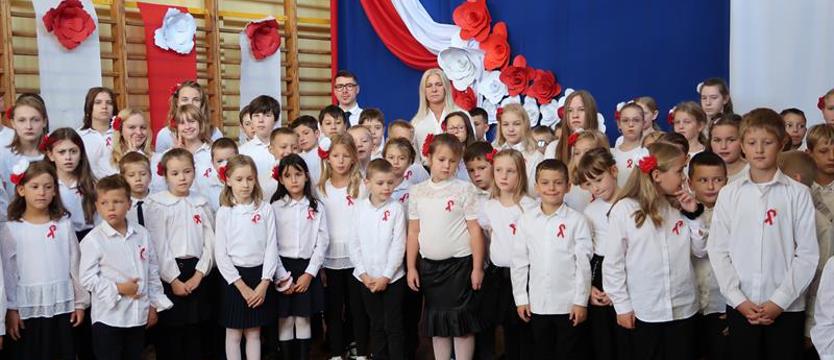 W śpiewaniu hymnu nie mają sobie równych 