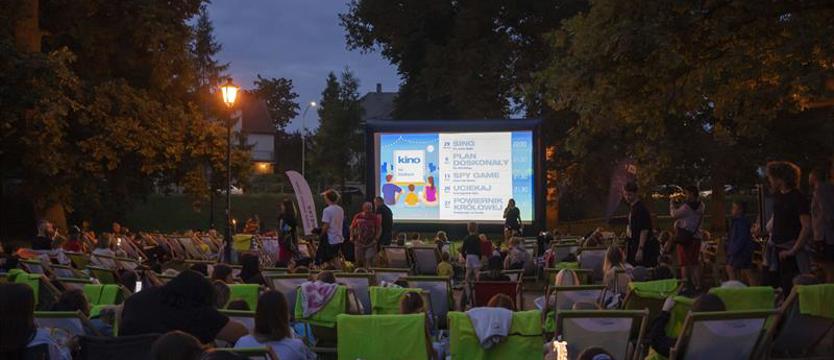 Czwartkowe Kino na Leżakach w Wielgowie