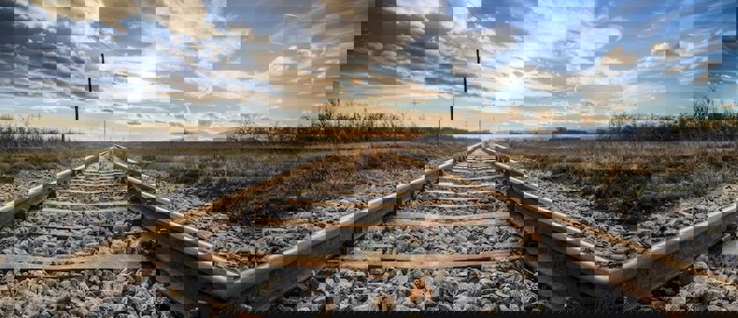 Osiemnastolatek zginął na torach