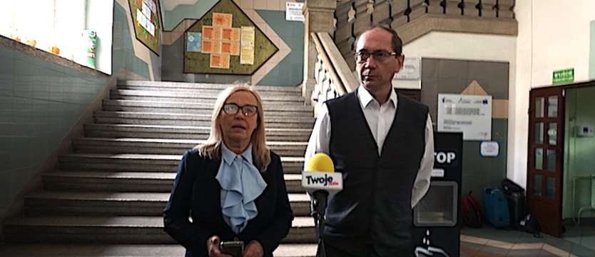 Monitoring w szkolnej toalecie. Co wiedzą radni?