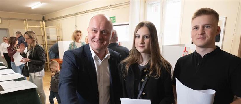 Zagłosował prezydent Piotr Krzystek