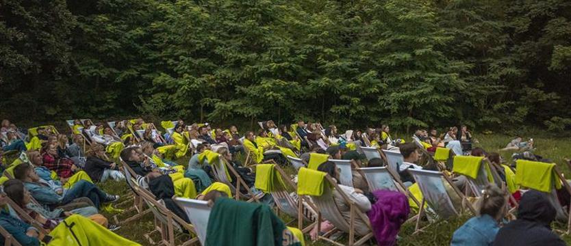 Kino na Leżakach. „Służące”