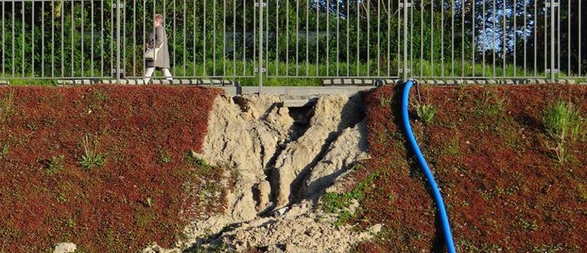 Skarpa po demolce czeka na naprawę. Koszt jeszcze nieznany, termin tylko przybliżony