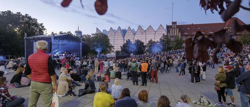 80 lat Polskiego Pomorza Zachodniego. Uroczysty koncert na dachu muzeum