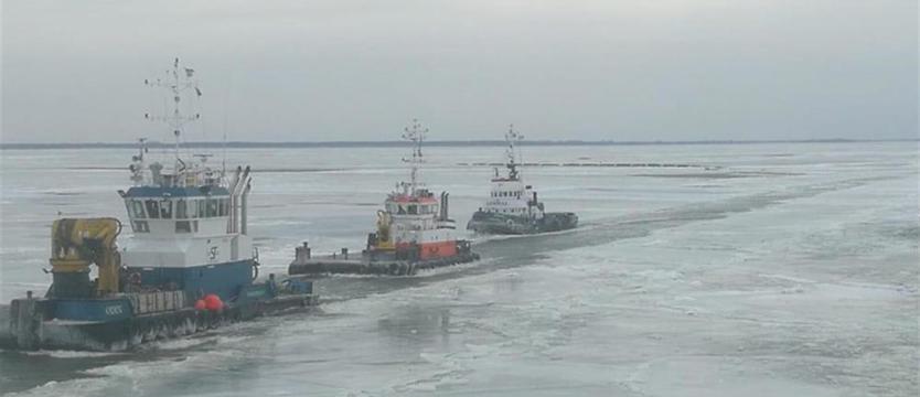Pogłębiarki na torze wodnym Świnoujście-Szczecin mają przerwę