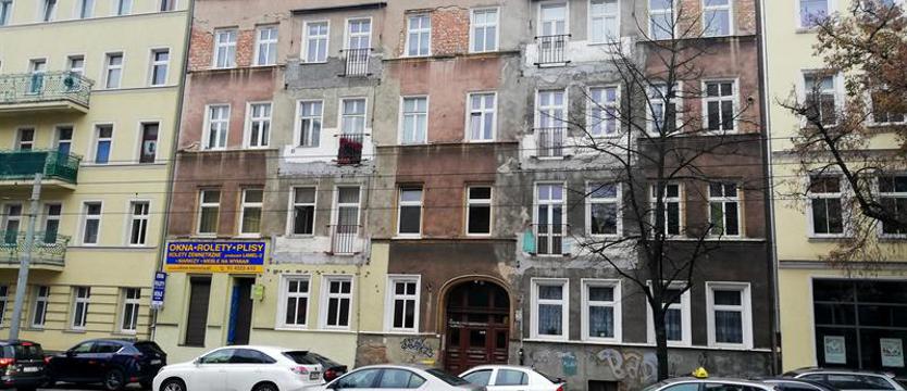 Co umyka, a co ginie