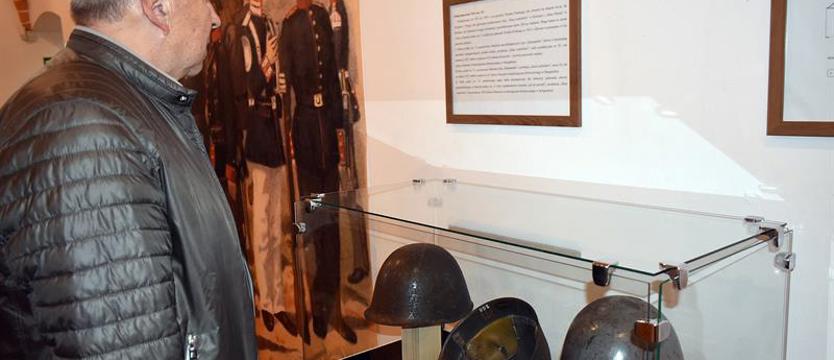 Militaria różnych armii z obu wojen