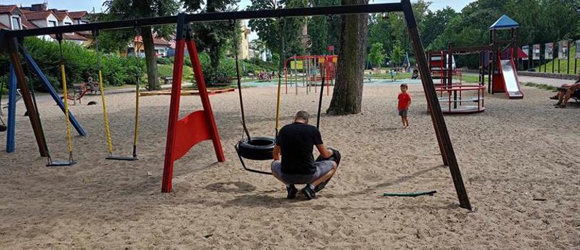 Plac zabaw w parku Chrobrego bardziej przyjazny dzieciom