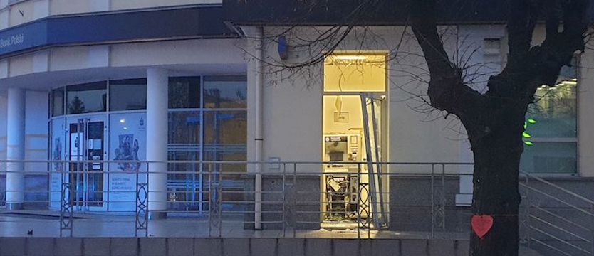 Złodzieje wysadzili bankomat w Barlinku